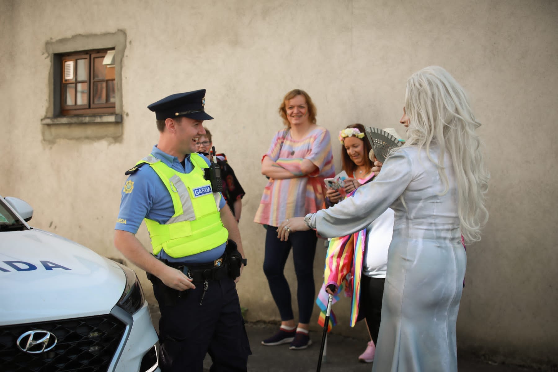 Clonmel guardai posing with drag queen